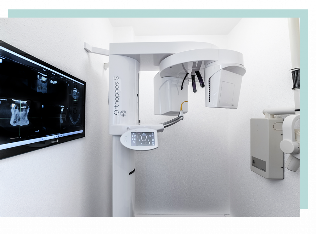 Fotografie des 3D-Röntgenapparates mit dem Zahnmedizinische Aufnahmen gemacht werden