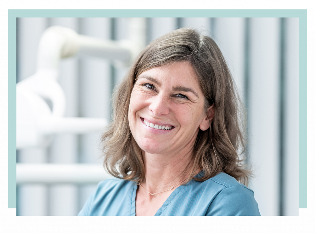 Profilfoto von Frau Dr. Petra Weihl, der angestellten Zahnärztin in der Praxis von Frau Dr. Janßen